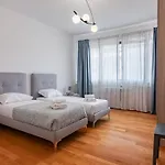 Brd 41 12- Ponte Vecchio Spacious Penthouse דירה *