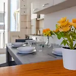 דירה Brd 41 12- Ponte Vecchio Spacious Penthouse *