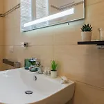 Brd 41 12- Ponte Vecchio Spacious Penthouse דירה פירנצה