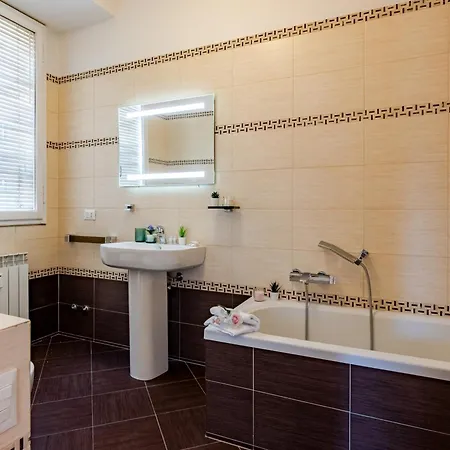 Brd 41 12- Ponte Vecchio Spacious Penthouse *