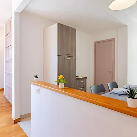 Brd 41 12- Ponte Vecchio Spacious Penthouse *