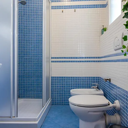 Brd 41 12- Ponte Vecchio Spacious Penthouse شقة فلورنس