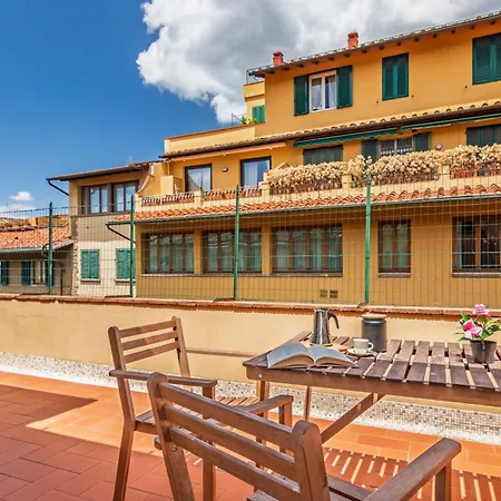Brd 41 12- Ponte Vecchio Spacious Penthouse 아파트 피렌체