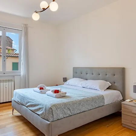Brd 41 12- Ponte Vecchio Spacious Penthouse * فلورنس