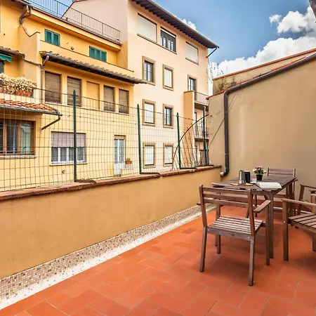 Brd 41 12- Ponte Vecchio Spacious Penthouse 아파트 피렌체