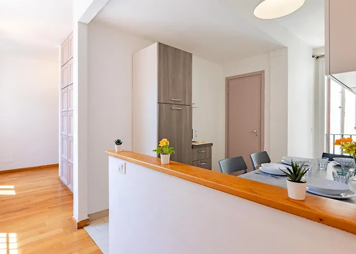 Brd 41 12- Ponte Vecchio Spacious Penthouse *