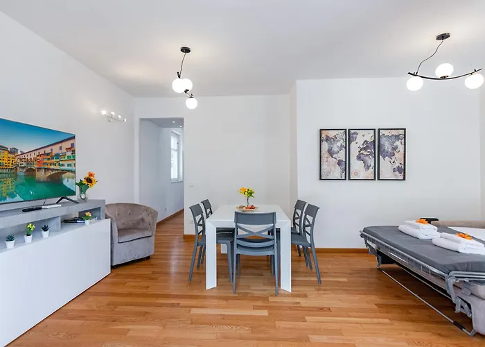 아파트 Brd 41 12- Ponte Vecchio Spacious Penthouse *