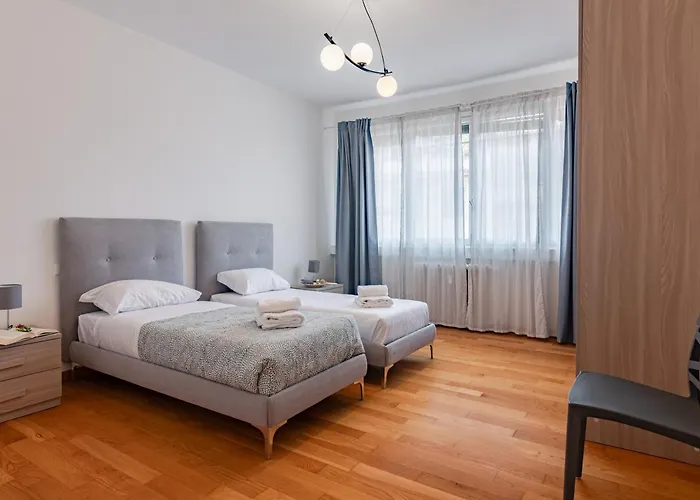 Brd 41 12- Ponte Vecchio Spacious Penthouse 아파트 *