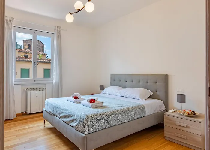 Brd 41 12- Ponte Vecchio Spacious Penthouse * 피렌체